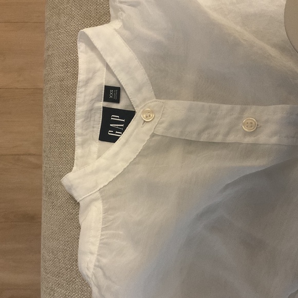 SHEER WHITE BUTTON DOWN - GAP SUMMER 2025 - Picture 4 of 4